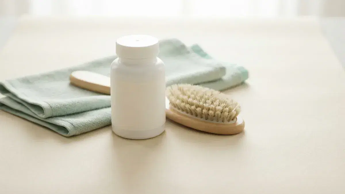 Hair Loss Treatment Options for Women in Their 20s —