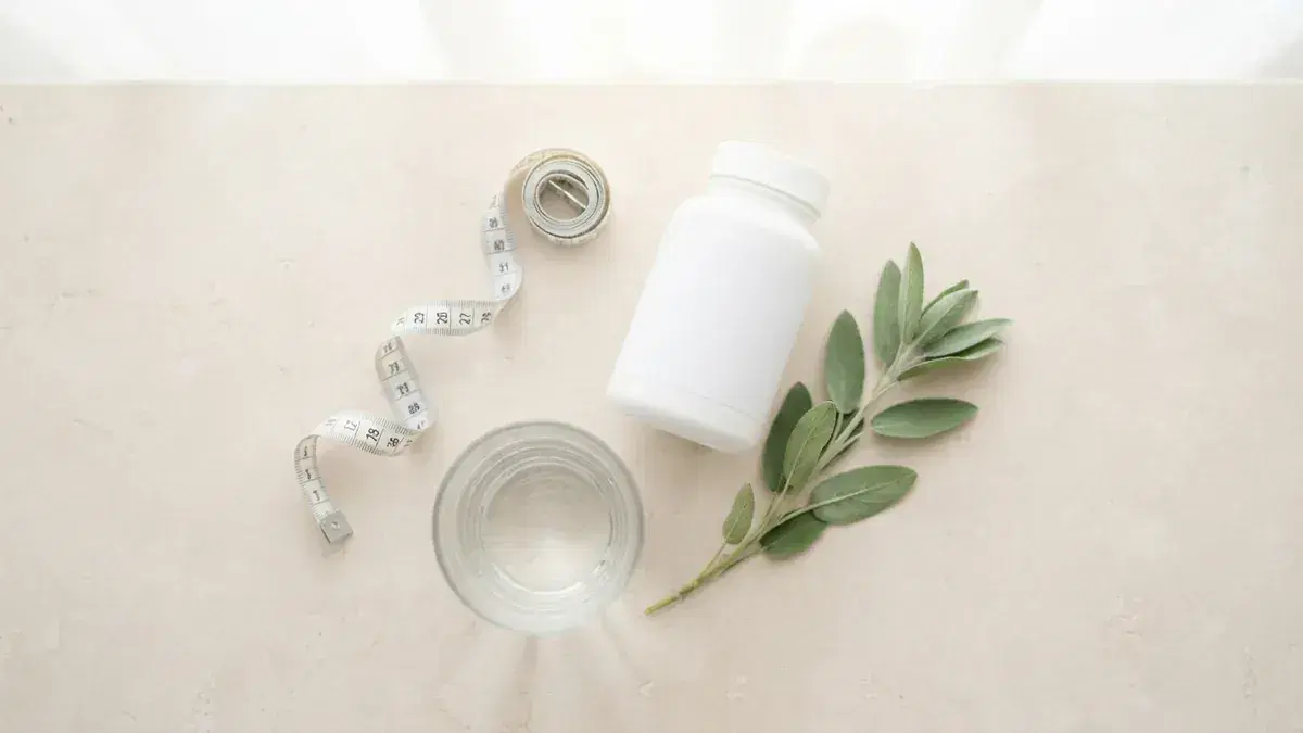 Lifestyle vs. Medical Weight Management: Doctor's Guidance —